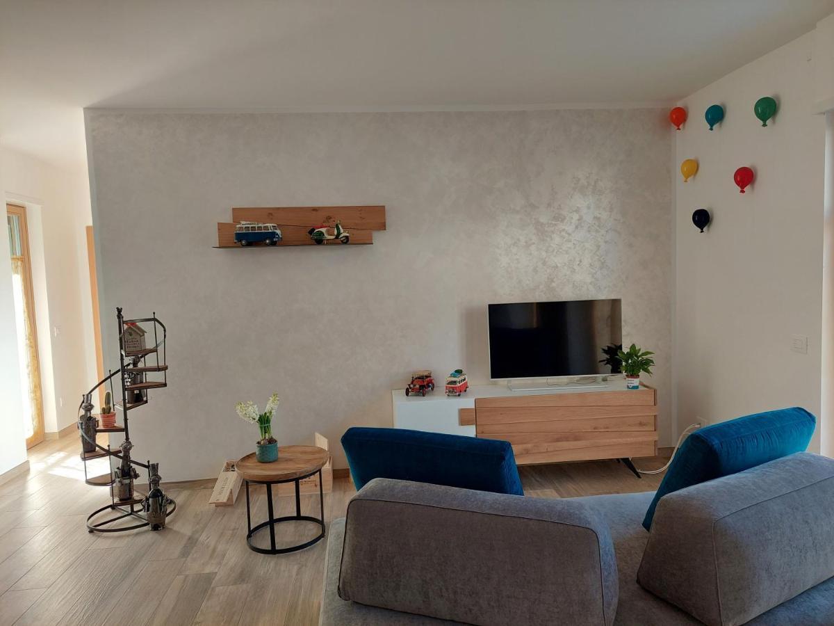 La Bougainville - Luxury Apartment Torbole Sul Garda Exterior foto