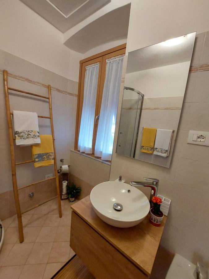 La Bougainville - Luxury Apartment Torbole Sul Garda Exterior foto
