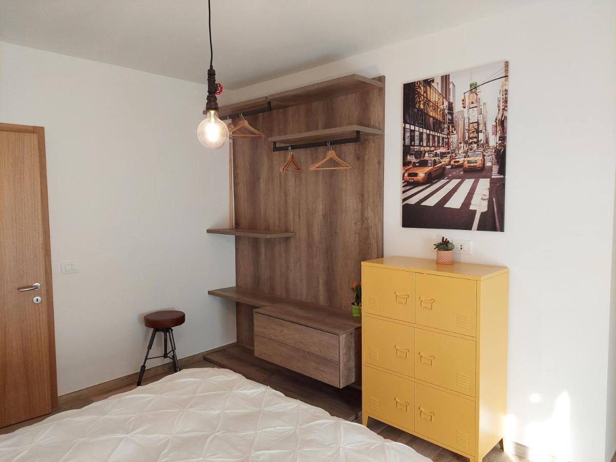 La Bougainville - Luxury Apartment Torbole Sul Garda Exterior foto